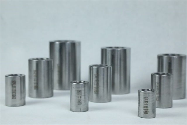 雅江钢筋直螺纹钢筋套筒价格