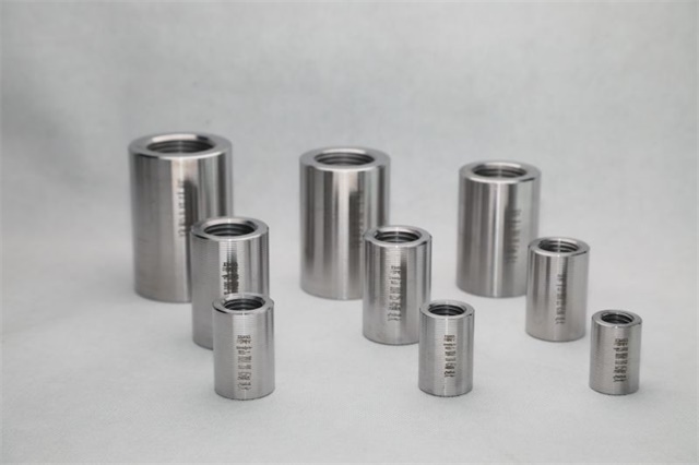 雅江直螺纹钢筋连套筒厂家